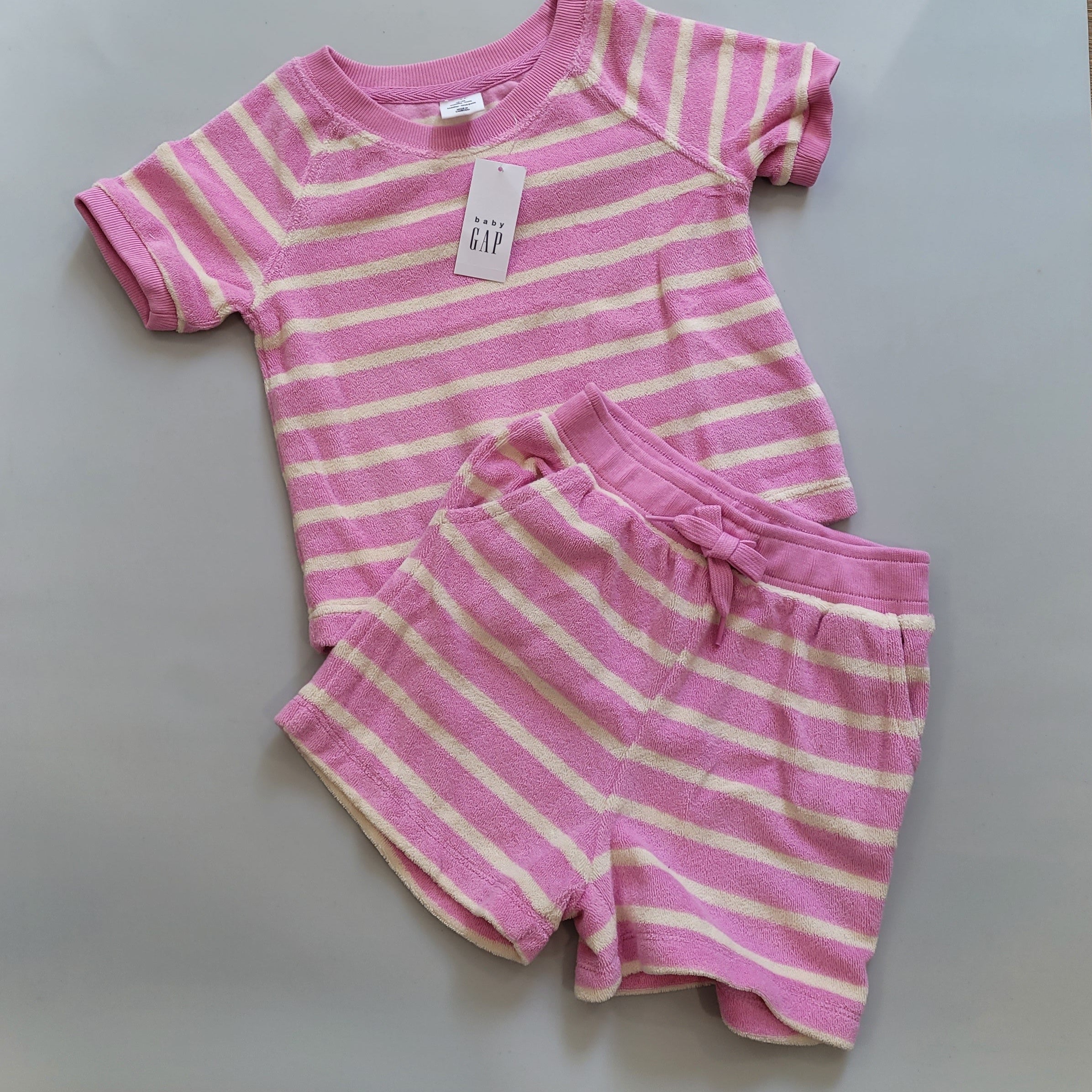 Neuf - Baby Gap - 18/24 mois