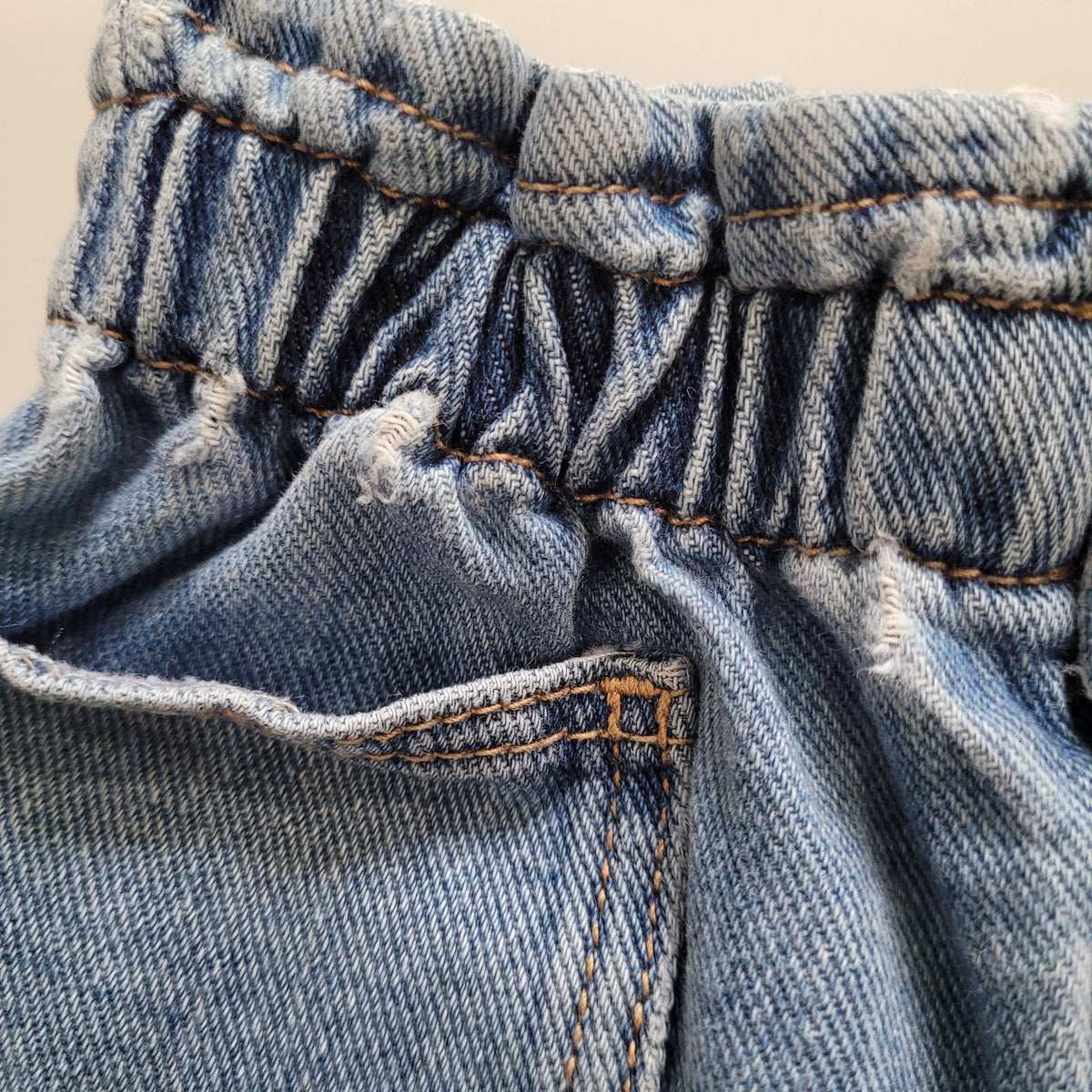 Zara - jeans mince - 6/9 mois