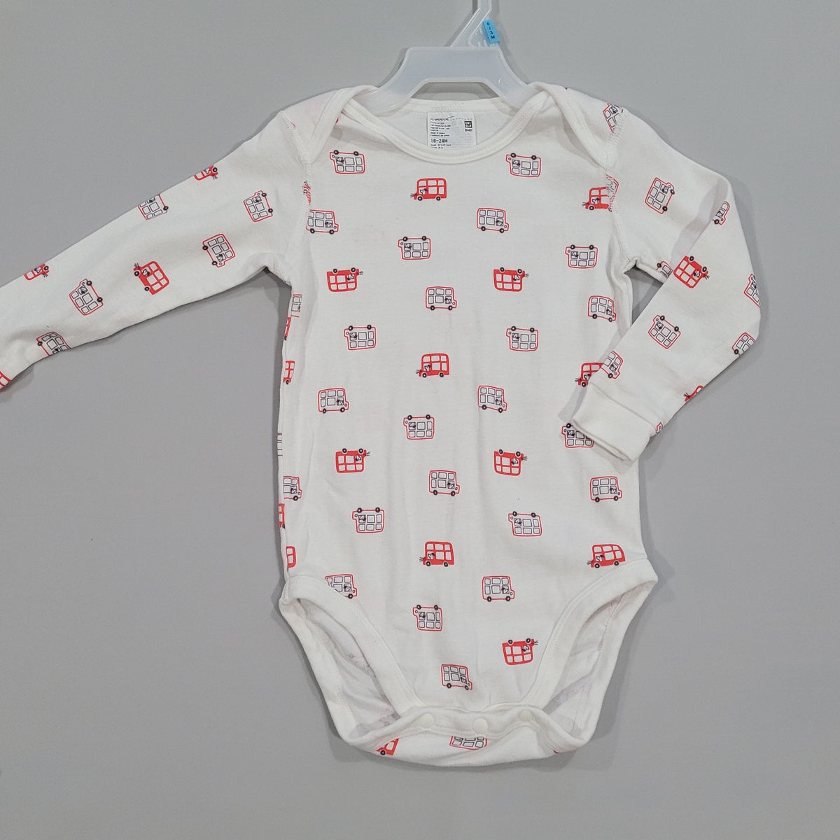 Uniqlo- 18/24 mois